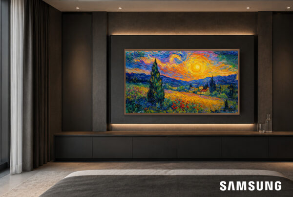 TV Samsung The Frame Hospitality Edition mostrando obras de arte digitales de alta definición en la pared de una habitación de hotel, integrado con la plataforma Nonius TV+ en una habitación de huéspedes de lujo.
